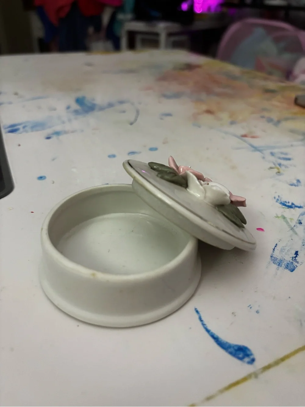 Porcelain Floral Trinket container - White with Pink Flowers 1 inch deep
